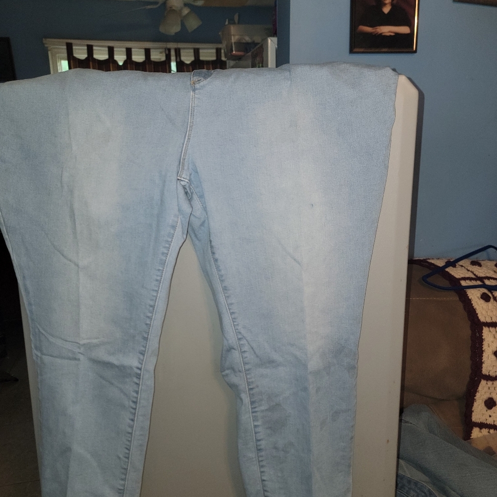 Womens jeans 28w